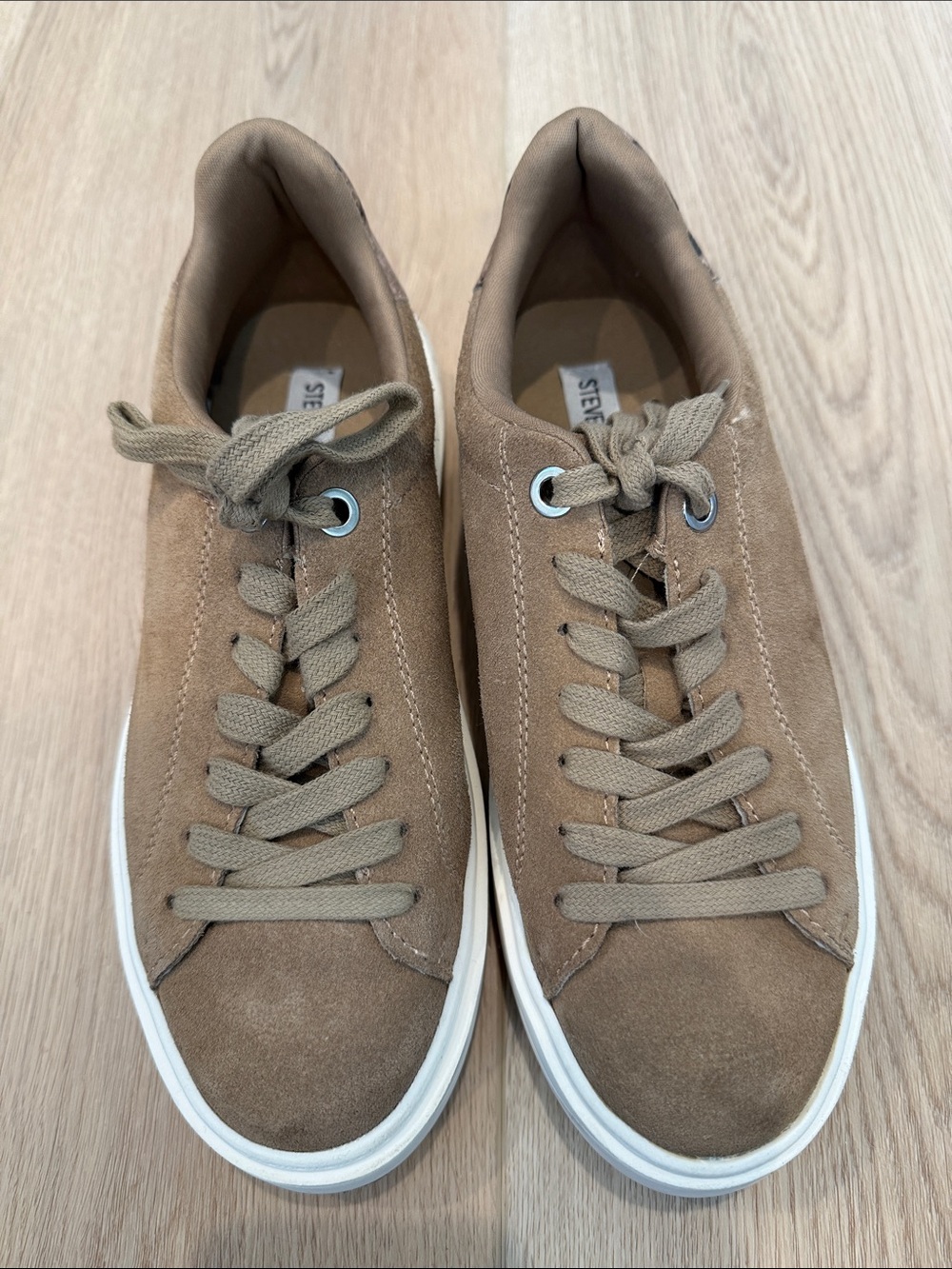 Steve Madden tan suede low-top sneakers with snakeskin-print heel accents 7.5